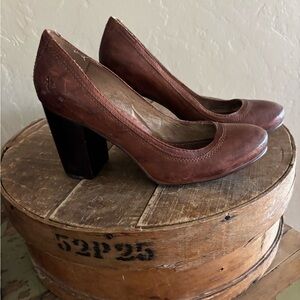 Frye Carson pumps 8M - Brown Leather Women's Heels